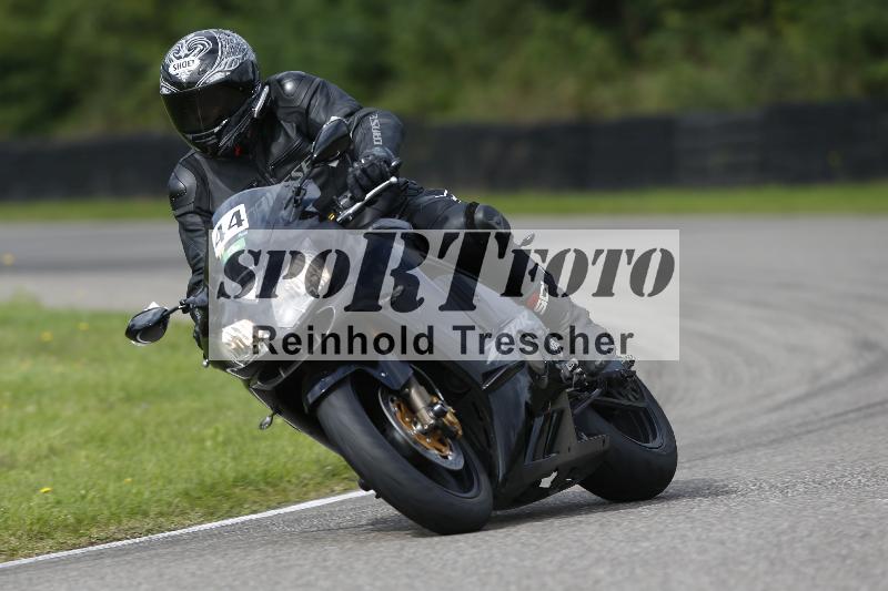 /53 16.09.2025 Track Day Domi Aegerter ADR/Gruppe gruen/44
